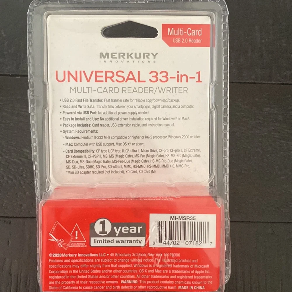 NEW Universal 33-in-1 Multi-Card Reader/Ryder